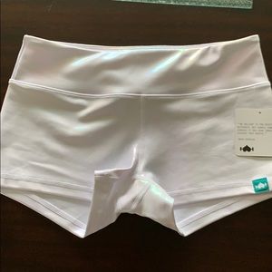 NWT- Wodbottom White Shimmer shorts - M